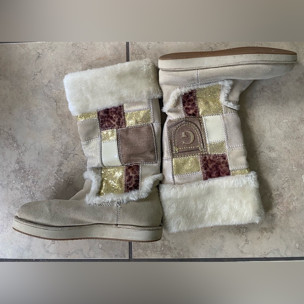 WOMENS CLASSIC GUESS PATCHWORK FUR LINED BOOTS